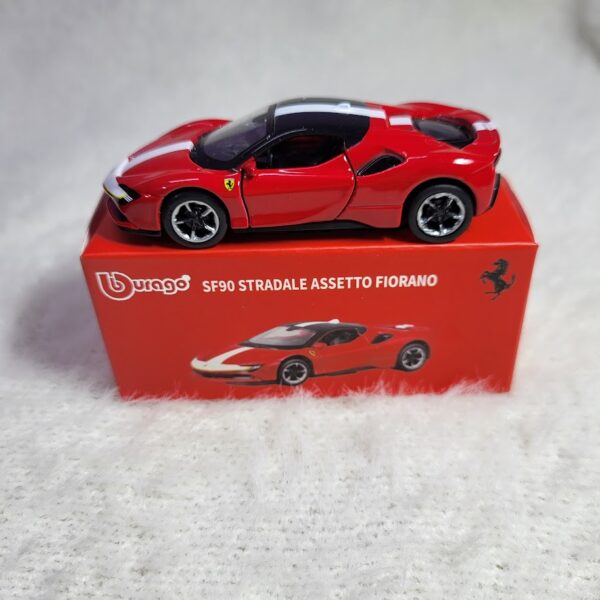 Bburago SF90 Stradale Assetto Fiorano - 1 : 64