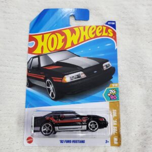 Hot Wheels 92 Ford Mustang (Imported)