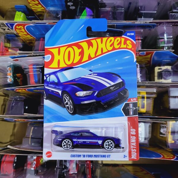 Hot Wheels Custom 18 Ford Mustang GT