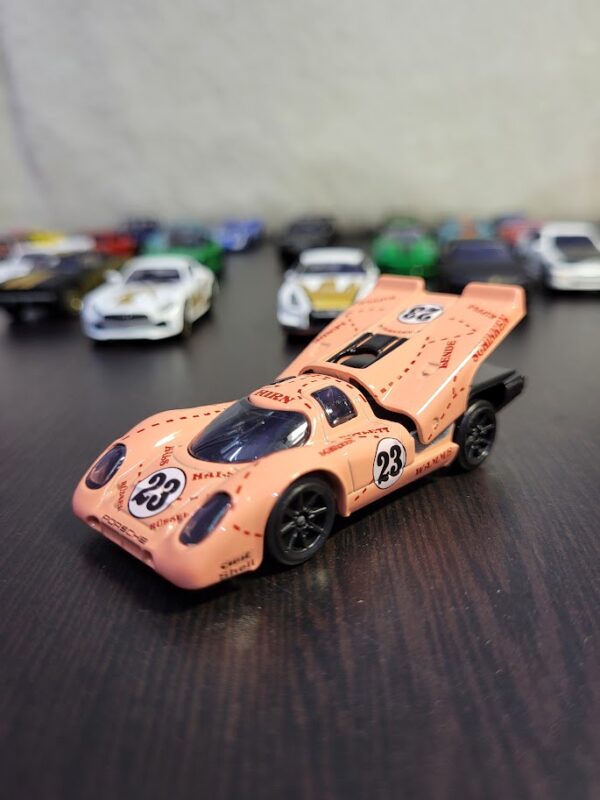 Majorette Porsche 917 peach