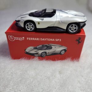 Bburago Ferrari Daytona sp3 scale 1:64