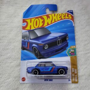 Hot Wheels BMW 2002 N Case