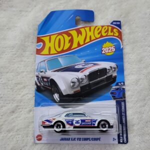 Hot Wheels Jaguar XJC V12 Coupe N Case