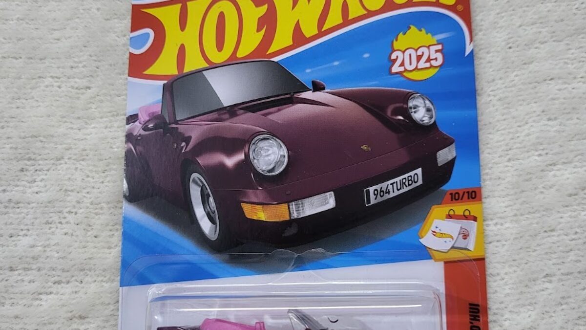 Hot Wheels Porsche 911 Turbo Cabriolet #239 Mainline 2025 Case N (In Hot Wheels Porsche 911 Turbo Cabriolet #239 Mainline 2025 Case N (In
