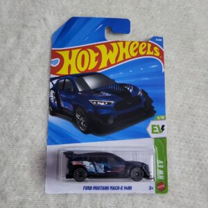 Hot Wheels Ford Mustang Mach-E 1400 A Case 2026