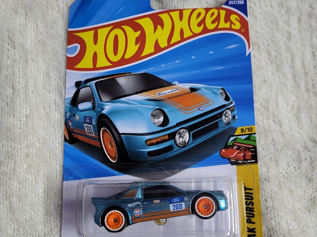 Hot Wheels Ford RS200 Super Treasure Hunt STH - gaurstrendy