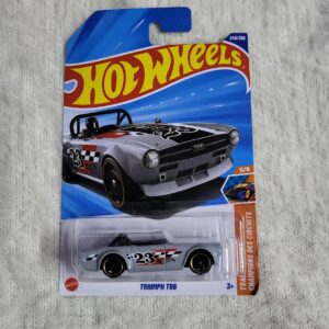 Hot Wheels Triumph TR6 - Treasure Hunt Q Case 2025