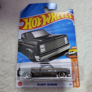 Hot Wheels 83 Chevy Silverado