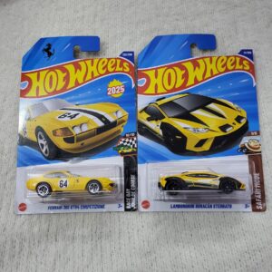 Hot Wheels Ferrari and Lamborghini Combo (Pack of 2)
