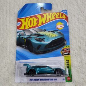 Hot Wheels 2024 Aston Martin Vantage GT3 G Case 2026