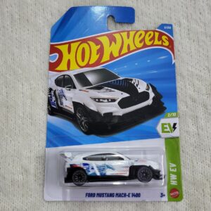 Hot Wheels Ford Mustang Mach-E 1400 G Case 2026