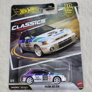 Hot Wheels Premium Modern Classic - Mazda 323 GTR