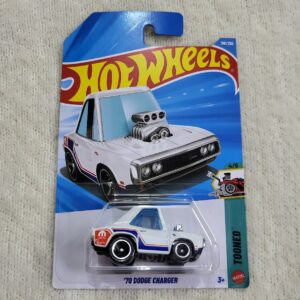 Hot Wheels 70 Dodge Charger J Case 2026
