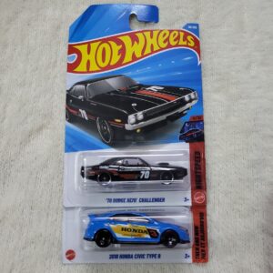 Hot Wheels 70 Dodge and 2018 Honda Combo (Pack of 2)