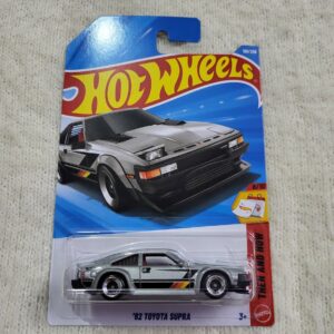 Hot Wheels 82 Toyota Supra J Case 2026