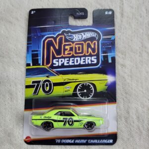 Hot Wheels Dodge Hemi Challenger - Neon Speeders