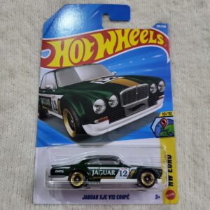 Hot Wheels Jaguar XYJC V12 Coupe J Case 2026