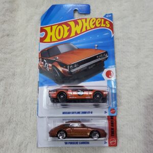Hot Wheels Nissan and 96 Porsche Combo (Pack of 2)