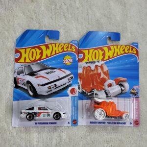 Hot Wheels 88 Mitsubishi Starion and Dessert Drifter