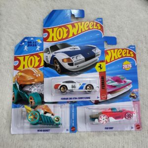 Hot Wheels Ferrari 365 GtB4 Competizione, Head Gasket and Mad Drip