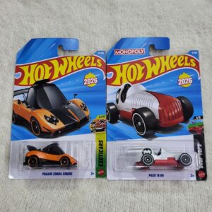 Hot Wheels Pagani Zonda Cinque and Pass N Go