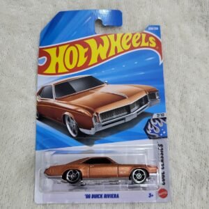 Hot Wheels 66 Buick Riviera M Case 2026
