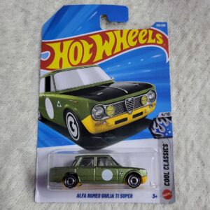 Hot Wheels Alfa Romeo Giulia TI Super L Case 2026