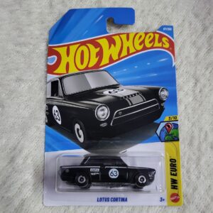 Hot Wheels Lotus Cortina L Case 2026