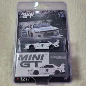 Mini GT LBWK Nissan Skyline GT-R (R32) - Kaido Works TAS 2025