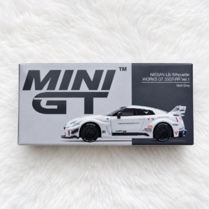 Mini GT Nissan LB-Silhouette Works GT 35GT-RR Ver.1 - Matt Grey